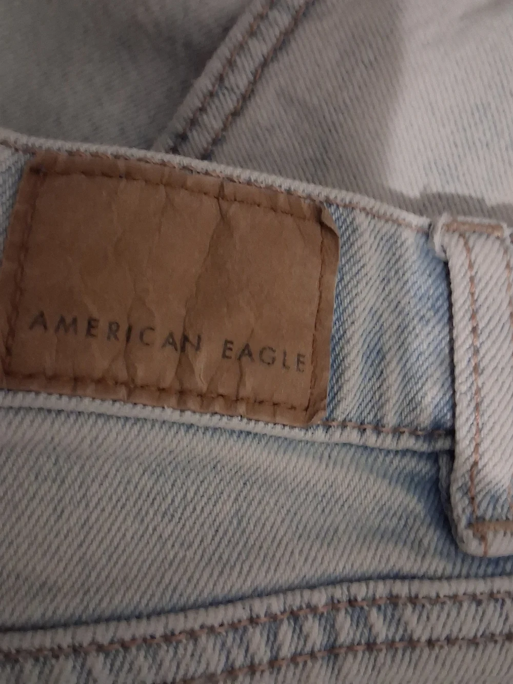 American Eagle Outfitters Women’s Light Wash Wide-Leg Jeans